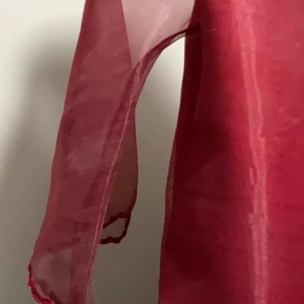 Red Floral Embroidered Top - Picture 5 of 6